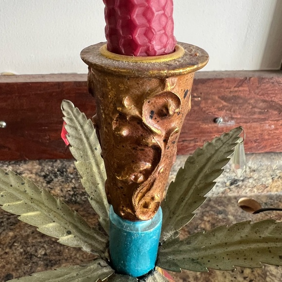 Decor - Picture 4 of 4